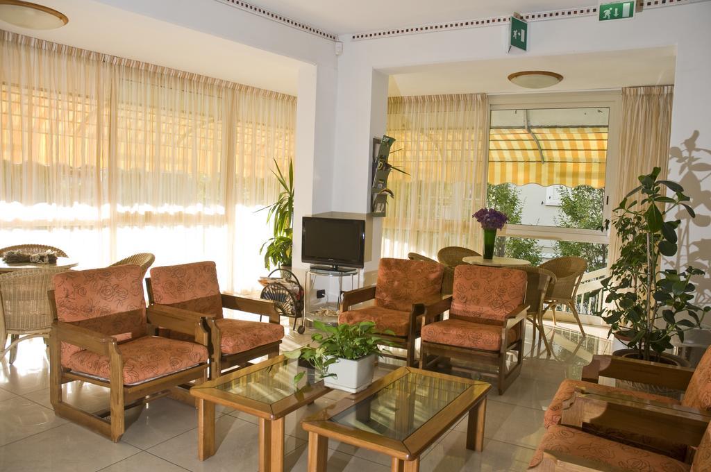 Hotel Donatello Cesenatico Esterno foto