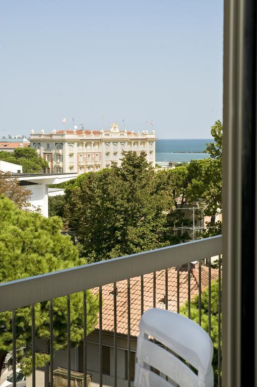 Hotel Donatello Cesenatico Esterno foto
